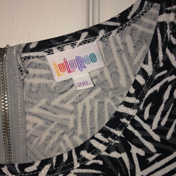LuLaRoe Amelia RARE zebra stripped dress - Picture 3 of 6
